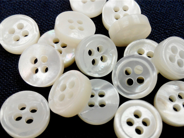 SB1224 mother of pearl shell buttons