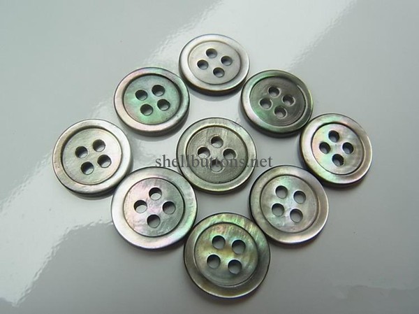 32L/20mm black MOP shell buttons for suits