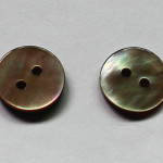 Penguin shell buttons 2hole for children garments