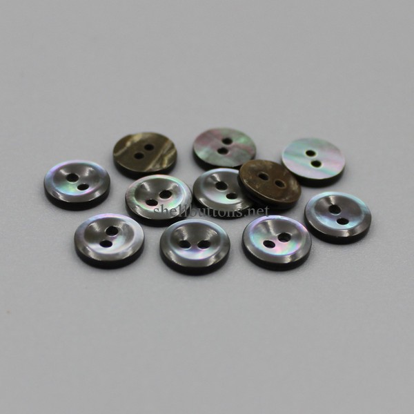 2 holes smoke/grey mother of pearl buttons