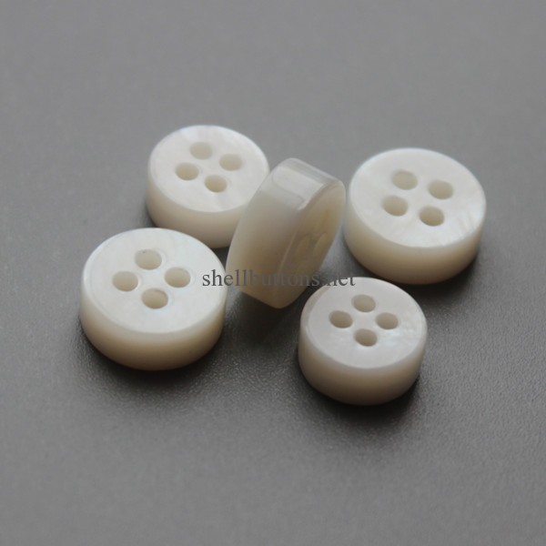 4mm thickness natural white river shell buttons