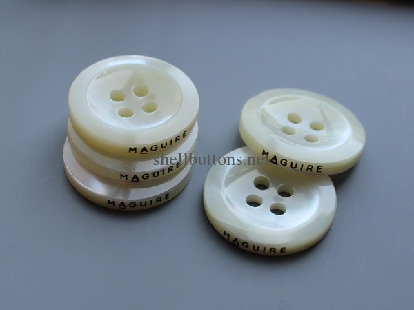 custom engraved shell buttons supplier manufacturer